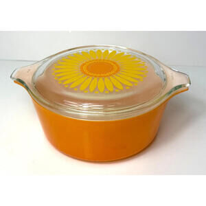 Vintage #472 Pyrex Orange Daisy Sunflower Casserole w/Lid 1 1/2 QT